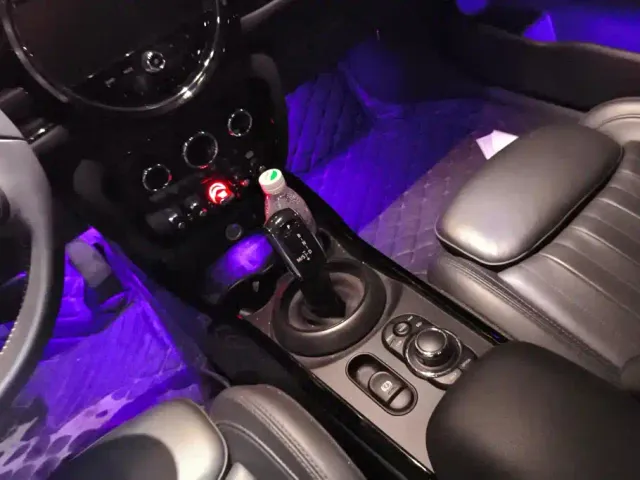 MINI Clubman — Фото автомобиля 16