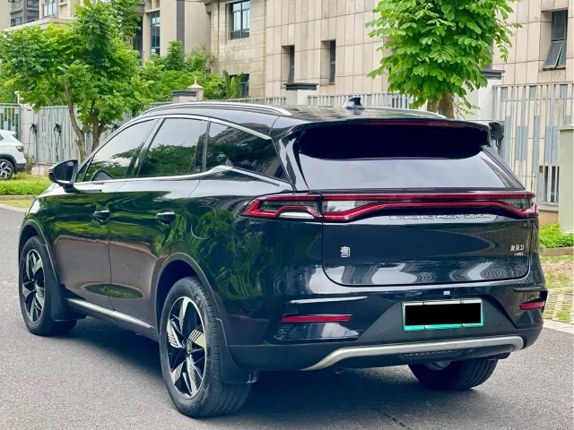 BYD Tang — Фото автомобиля 7