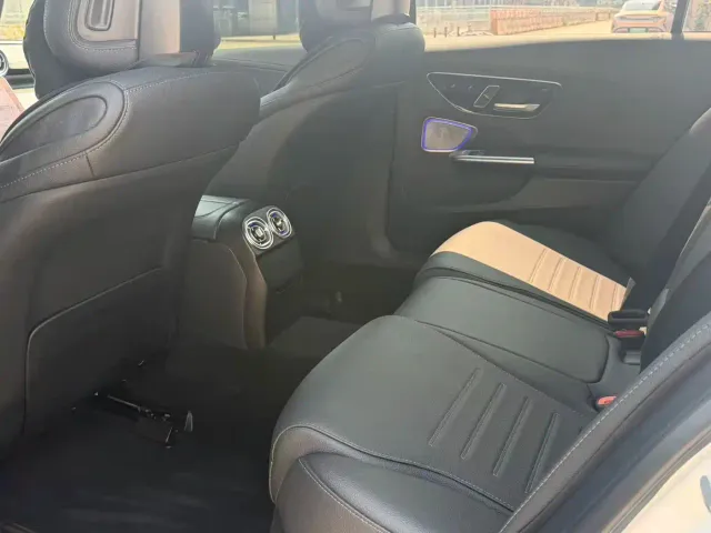 Mercedes-Benz C-Class — Фото автомобиля 5