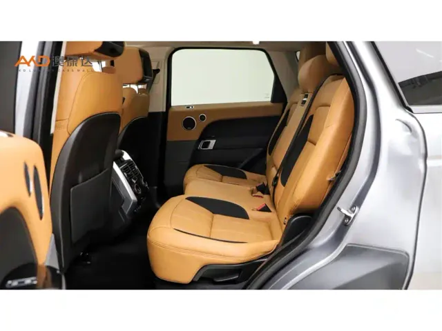 Land Rover Range Rover Sport — Фото автомобиля 7