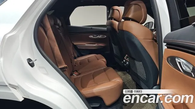 Genesis GV70 — Фото автомобиля 17