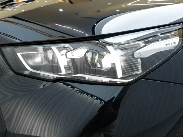 BMW 5 Series — Фото автомобиля 8