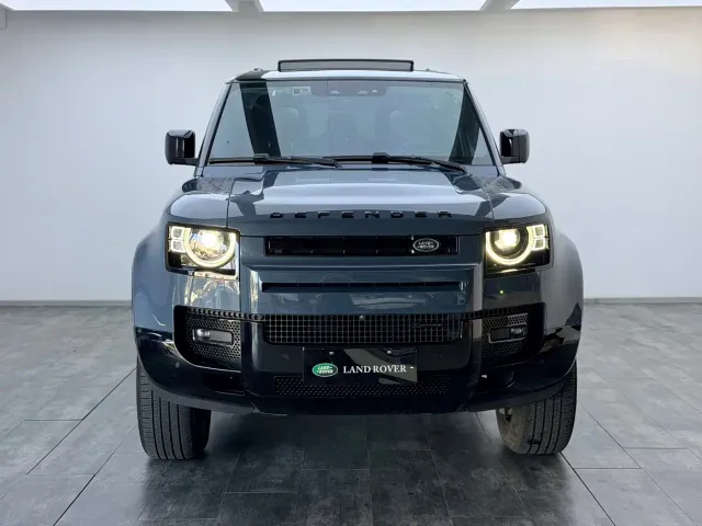 Land Rover Defender — Фото автомобиля 3