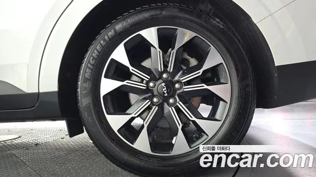 Kia Canival Carnival 4 поколение Дизель 9 мест Signature — Фото автомобиля 21