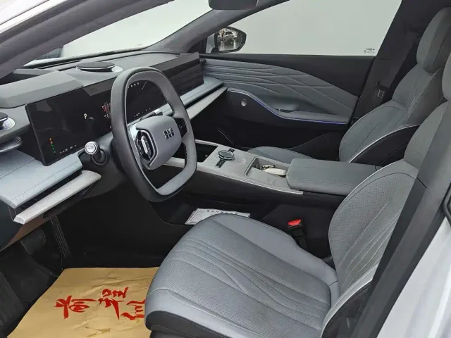 Geely Galaxy E8 — Фото автомобиля 6