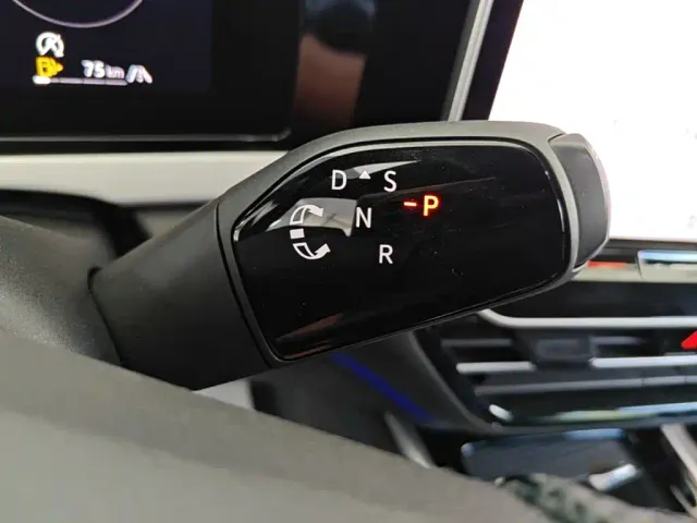 Volkswagen Passat — Фото автомобиля 9