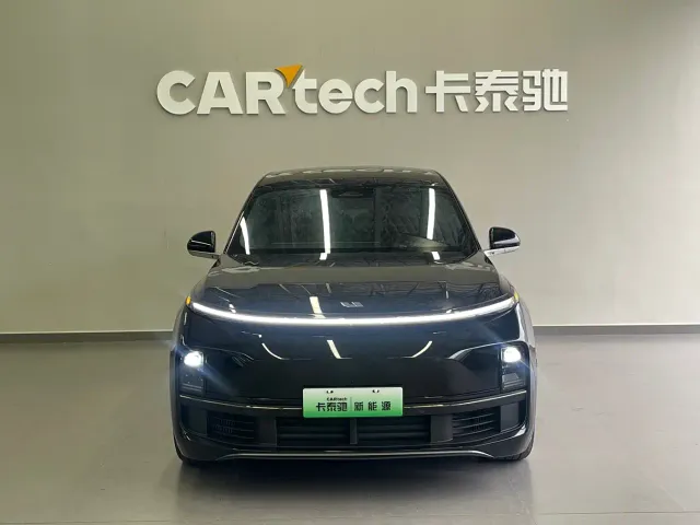 Li Auto L8 — Фото автомобиля 2