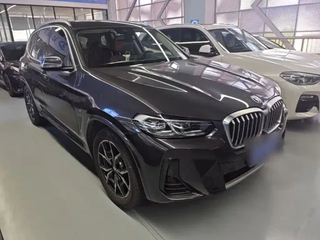 BMW BMW X3 2022 Facelift xDrive25i M Sport Package — Фото автомобиля 3