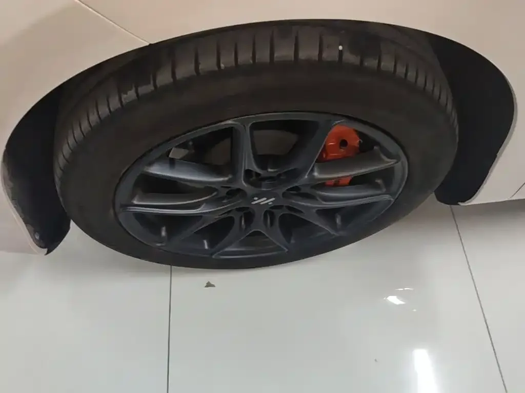 IM Motors IM LS6 2023 Max Long Range — Фото автомобиля 24