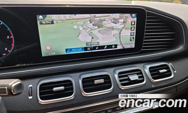 Mercedes-Benz GLS-Class — Фото автомобиля 11