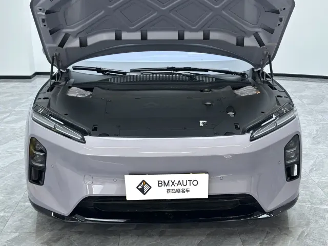 Nio ET5 — Фото автомобиля 2
