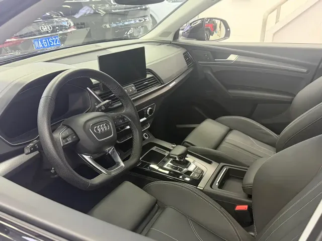Audi Q5L — Фото автомобиля 13