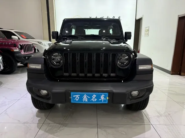 Jeep Wrangler — Фото автомобиля 2