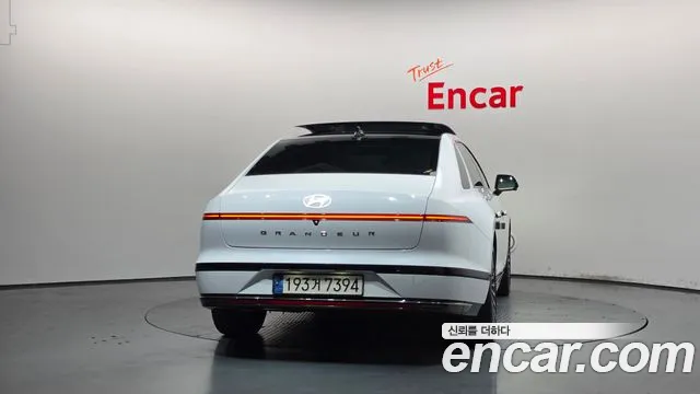 Hyundai Grandeur GN7 — Фото автомобиля 4