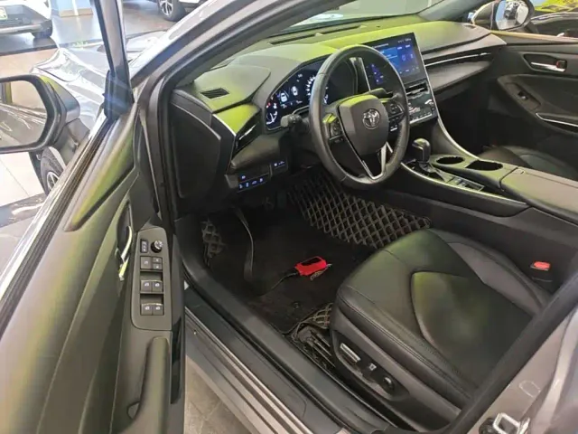 Toyota Avalon — Фото автомобиля 15