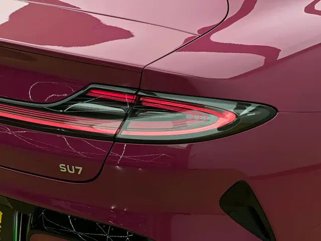 Xiaomi SU7 — Фото автомобиля 20