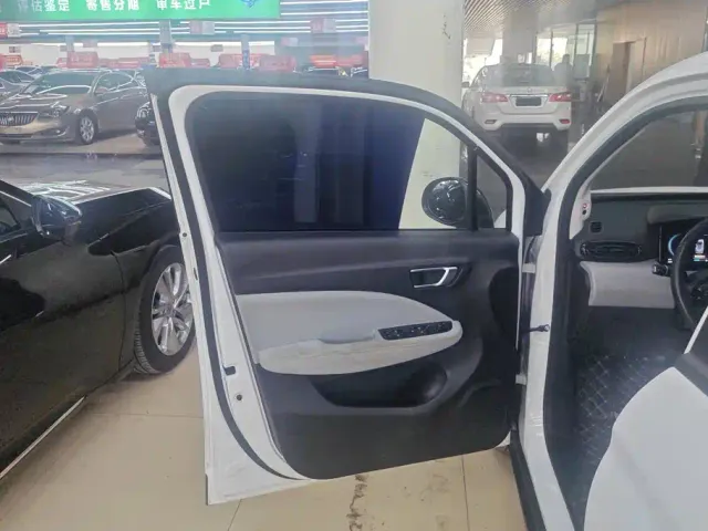 Leapmotor Leapmotor T03 2023 403 Smart Edition — Фото автомобиля 7