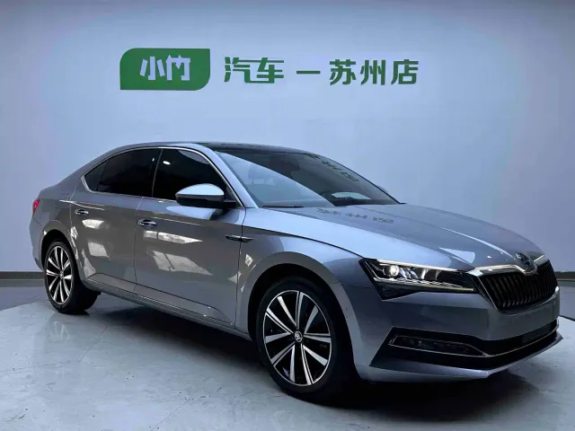 Skoda Superb — Фото автомобиля 2