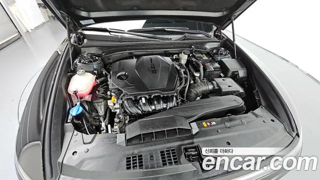Hyundai Grandeur GN7 — Фото автомобиля 9