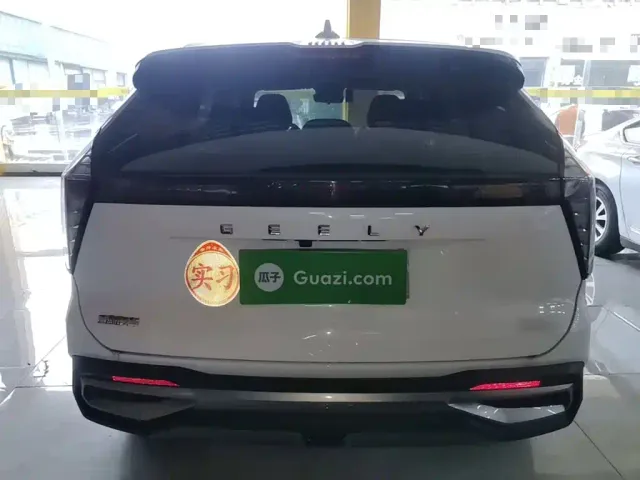 Geely Boyue L — Фото автомобиля 5