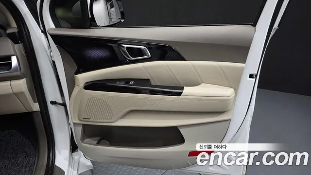 Kia Canival Carnival 4 поколение Бензин 7 мест Hi-Limousine — Фото автомобиля 16