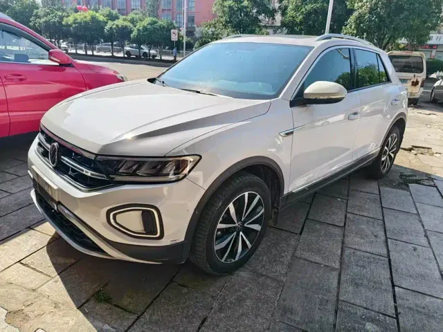 Фотография автомобиля — Volkswagen T-Roc