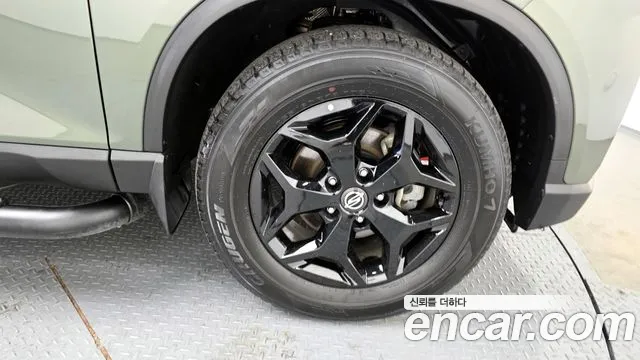 KG_Mobility_Ssangyong Rexton Новый Rexton Sport Khan Дизель 2.2 4WD — Фото автомобиля 5