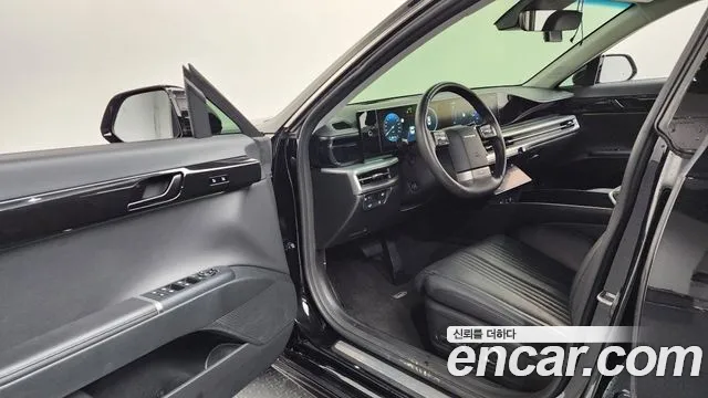 Hyundai Grandeur Grandeur (GN7) 2.5 Бензин 2WD — Фото автомобиля 10