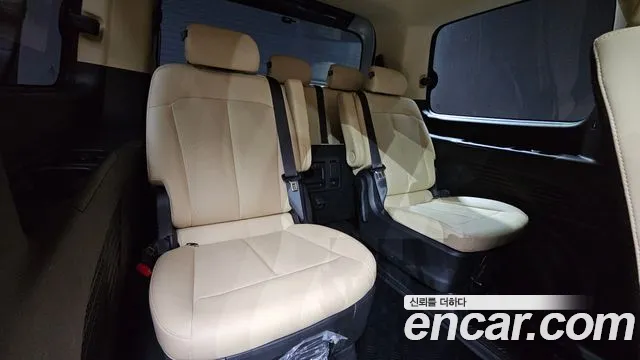 Hyundai Staria Staria 4WD Tourer 11 мест — Фото автомобиля 18