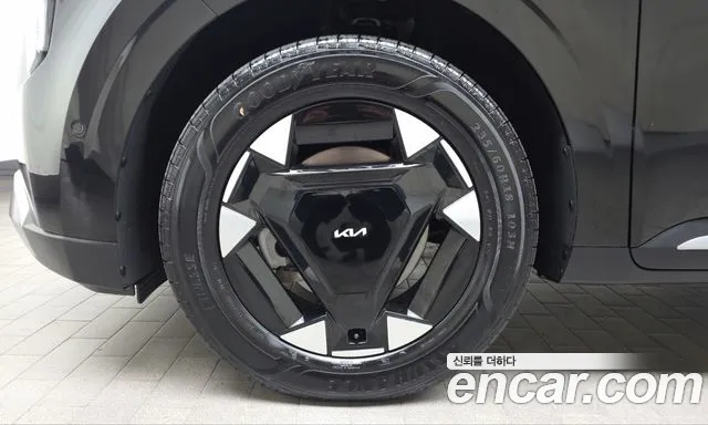 Kia Carnival — Фото автомобиля 5