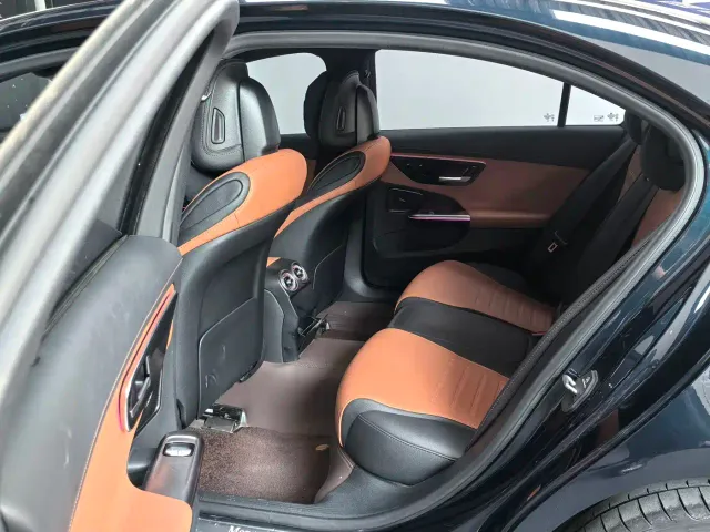 Mercedes-Benz C-Class — Фото автомобиля 13