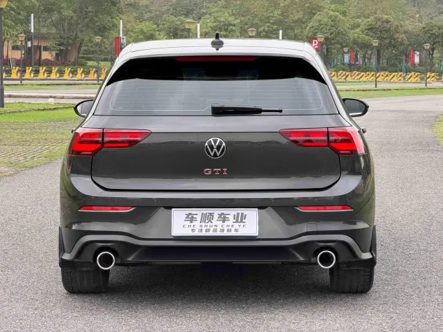 Volkswagen Golf GTI — Фото автомобиля 7