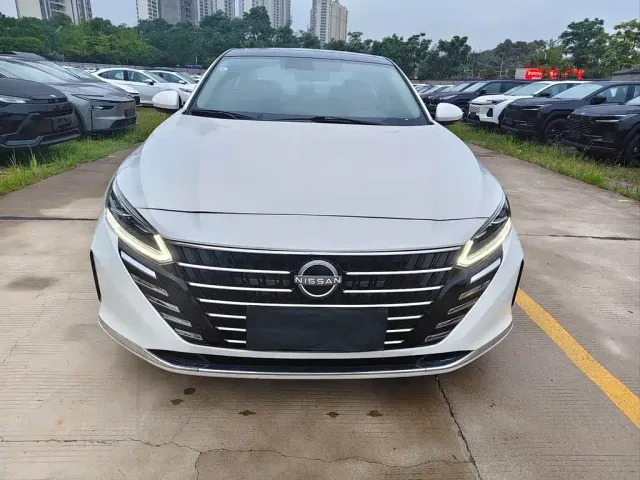 Nissan Teana — Фото автомобиля 2