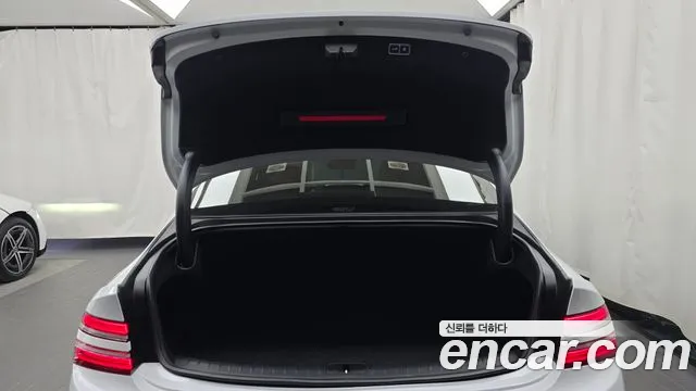 Genesis G80 RG3 — Фото автомобиля 25