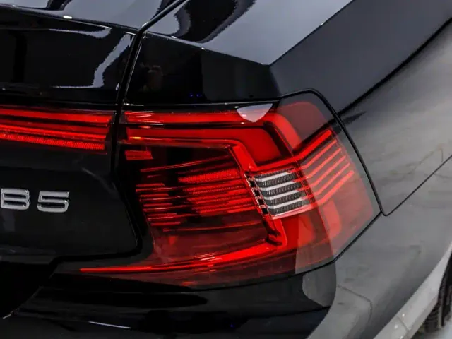 Volvo S90 — Фото автомобиля 10