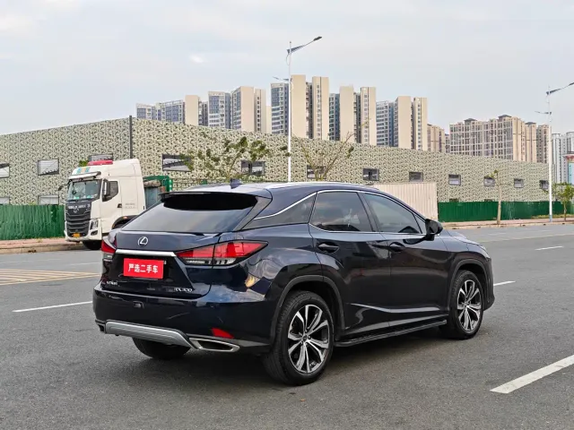Lexus RX — Фото автомобиля 4