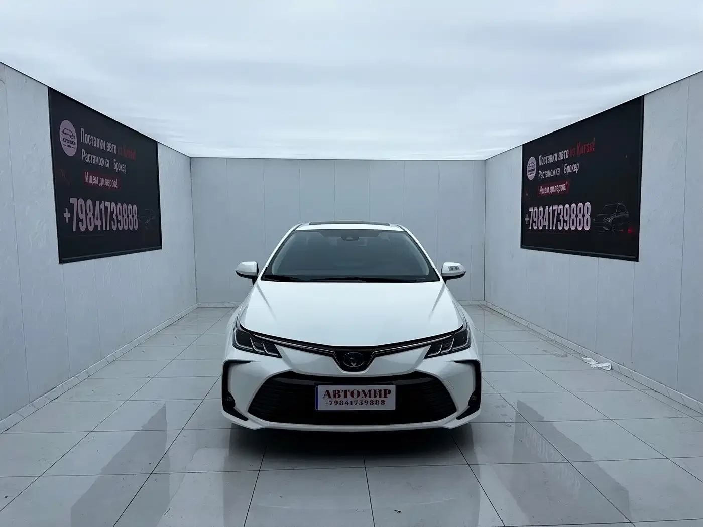 Toyota Corolla 2021 Hybrid 1.8L E-CVT Elite Edition — Фото автомобиля 3