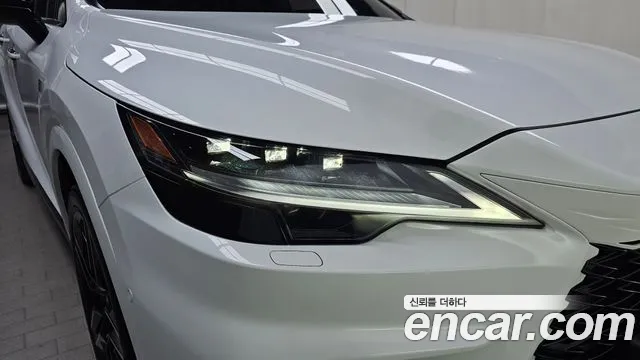 Lexus RX — Фото автомобиля 7