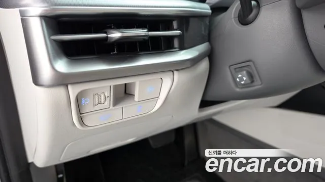 Hyundai Grandeur GN7 — Фото автомобиля 28