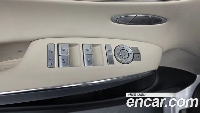 Genesis GV70 — Фото автомобиля 28