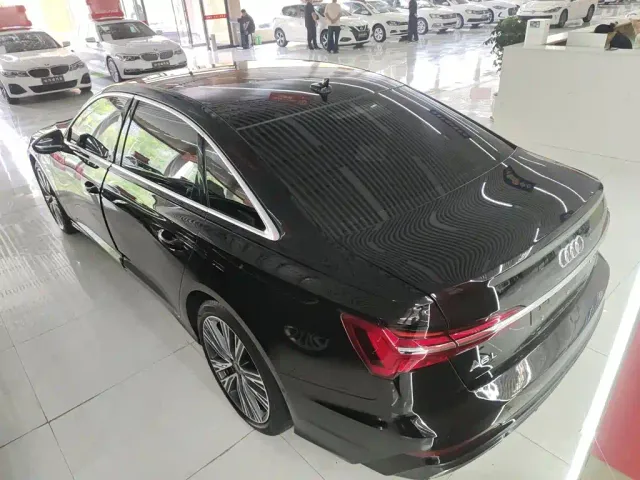 Audi A6L — Фото автомобиля 7