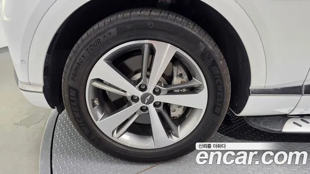 Genesis GV80 2.5T Бензин AWD — Фото автомобиля 4
