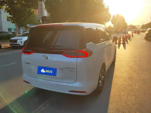 GAC Trumpchi M6 — Фото автомобиля 3
