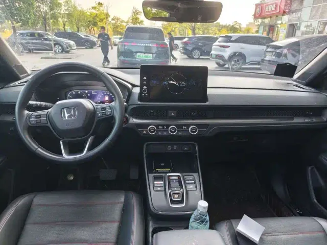 Honda CR-V — Фото автомобиля 8