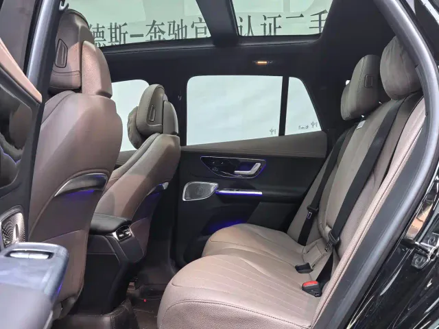 Mercedes-Benz EQE SUV — Фото автомобиля 6