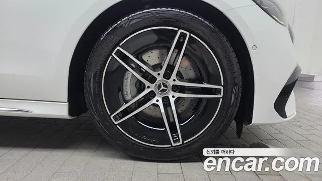 Mercedes-Benz E-Class E-класс W214 — Фото автомобиля 21