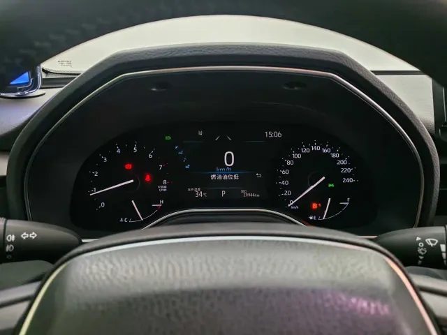Toyota Avalon — Фото автомобиля 16