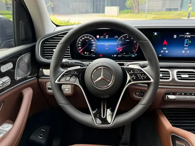 Mercedes-Benz GLE-Class — Фото автомобиля 21