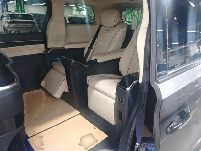 GAC Trumpchi M8 — Фото автомобиля 16