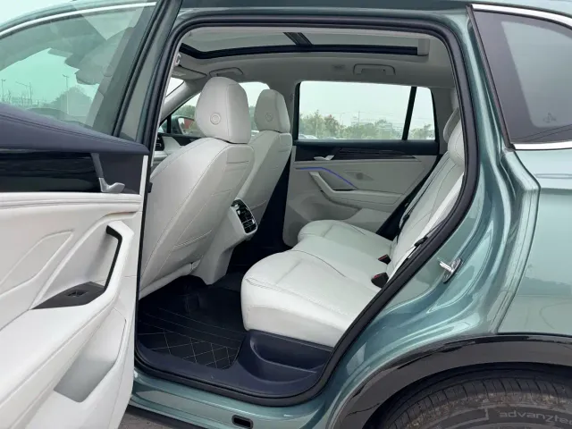 Volkswagen Tiguan L PHEV — Фото автомобиля 6
